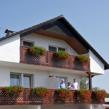 Gaestehaus Brunner Egglfing Bagian luar foto